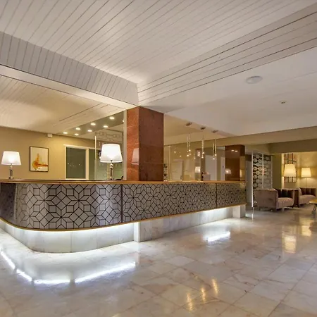 Turial Old Town Ocean View אלבופיירה