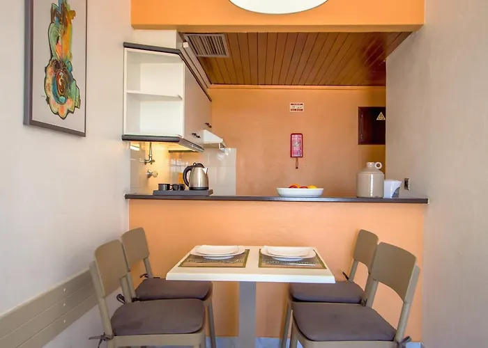 Turial Old Town Ocean View 아파트호텔 3*