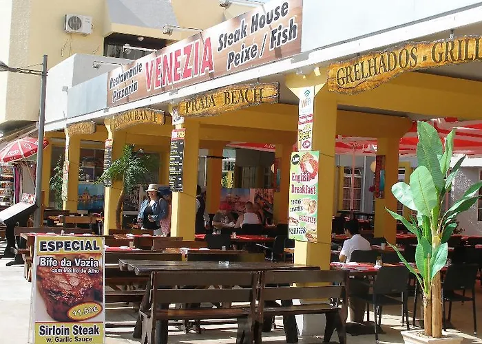 Turial Old Town Ocean View Апарт-готель Албуфейра